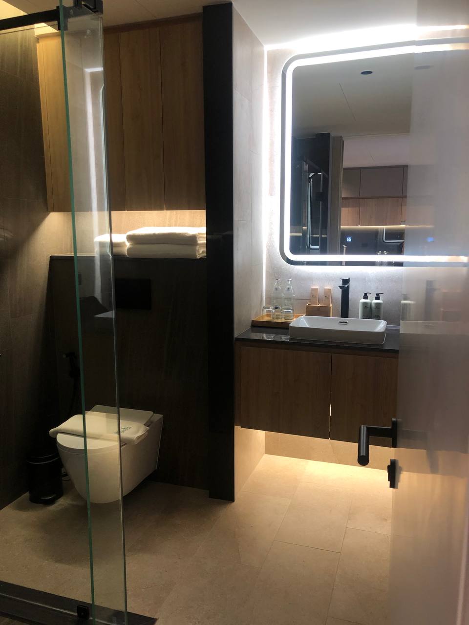 拉扬绿色公园第一期一居室公寓 (ID 144)