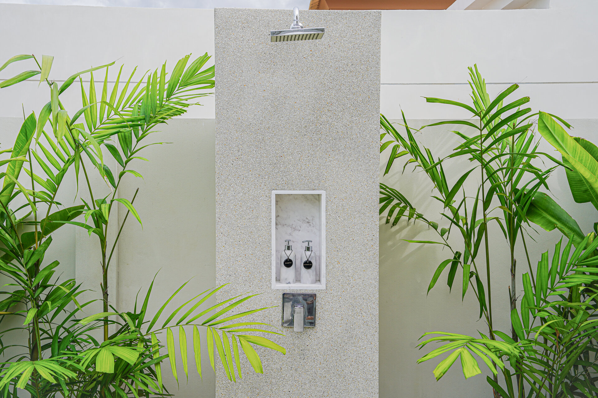 ตรีชาดาอาซัวร์ (ID 688)