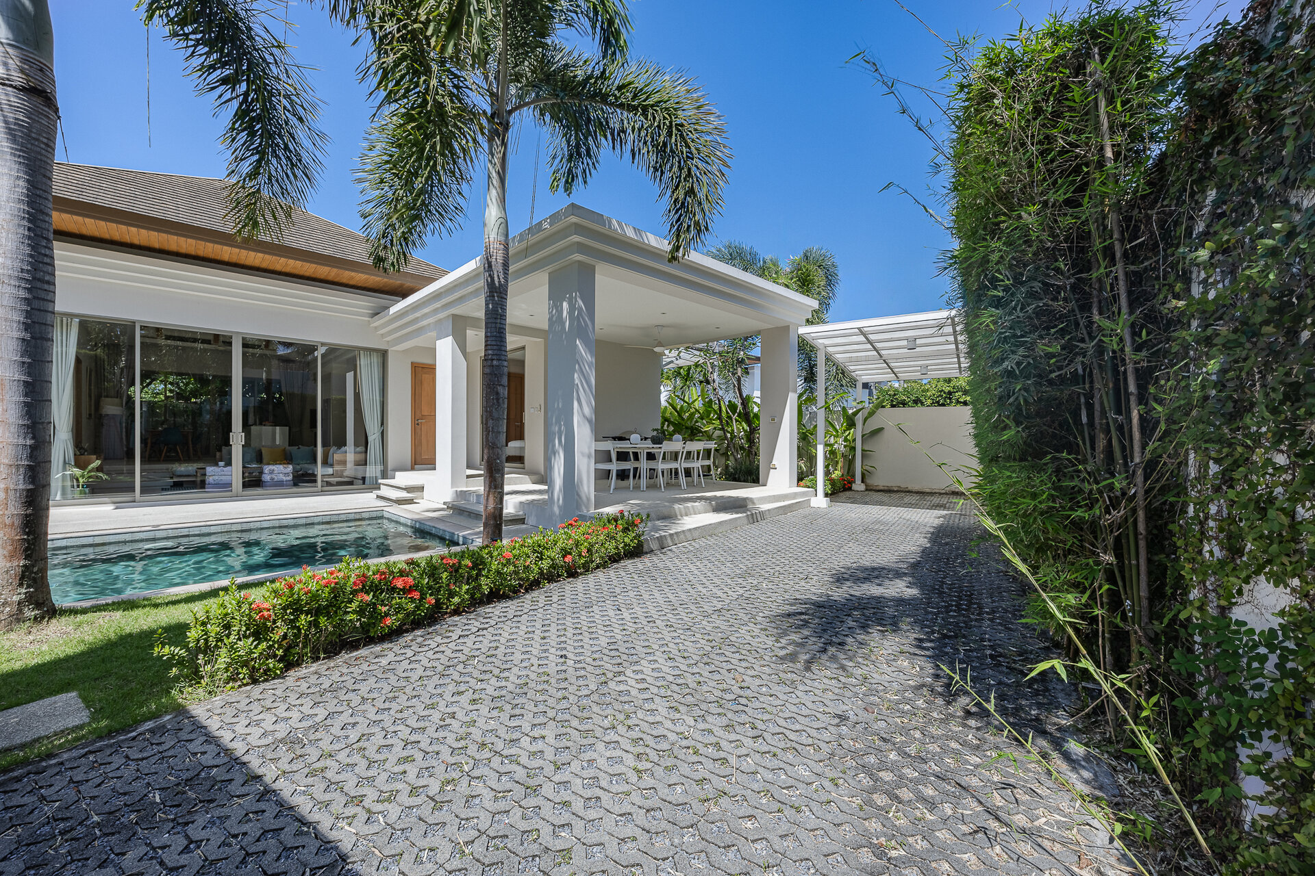 Trichada Tropical (ID 686)