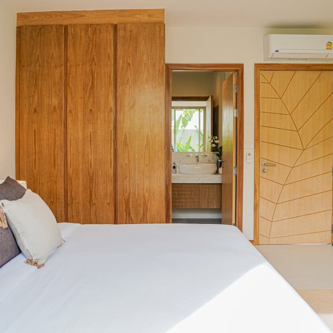 ตรีชาดาอาซัวร์ (ID 688)