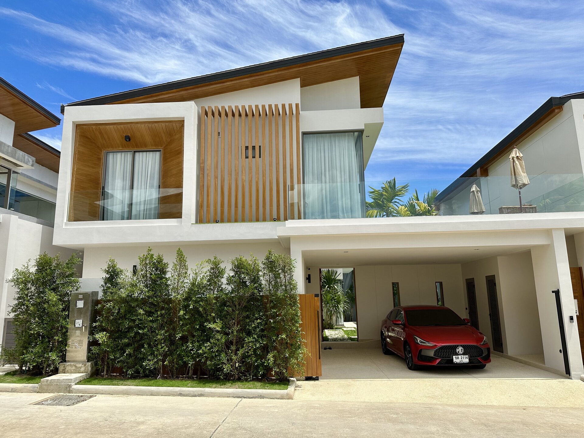 Аренда люксовой 3 спальной виллы в Zenity (ID 281)