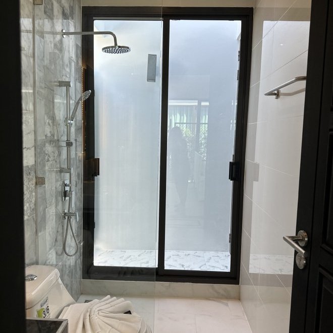 The 8 pool villa (ID 566)