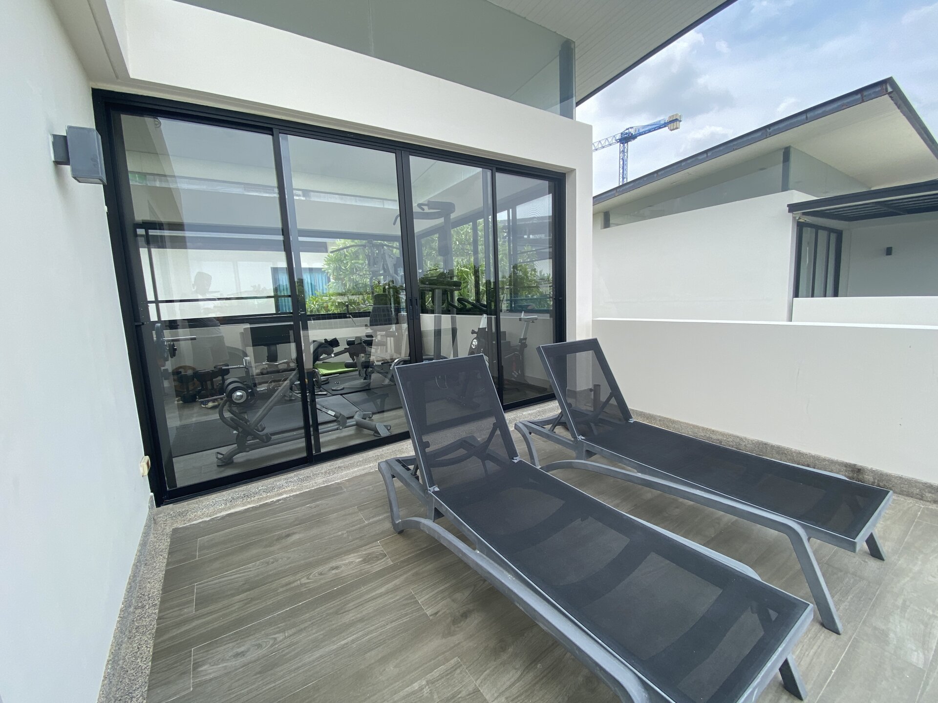 4 bedroom townhouse with swimming pool in Laguna Park (ID 49)