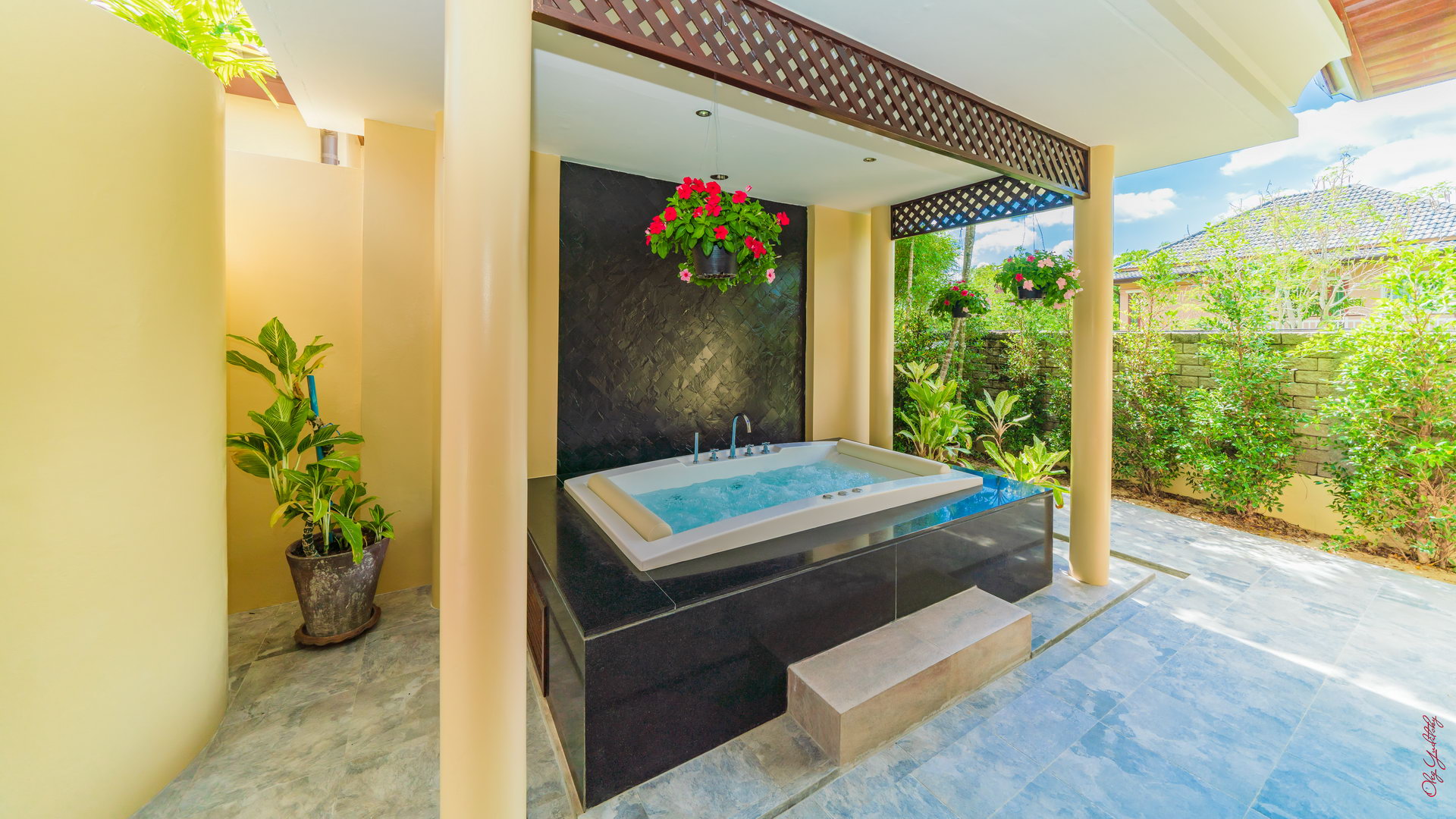 Аренда — роскошная вилла с 3+1 спальнями рядом с пляжем БангТао (ID 288)