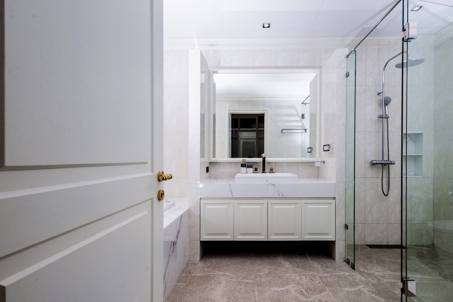 Gold Charoit (ID 554)