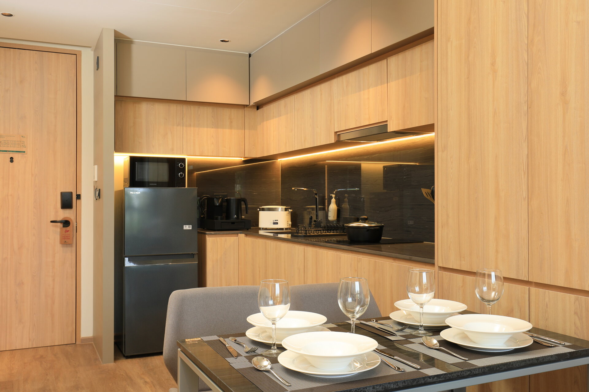 拉扬绿色公园一卧室公寓 (ID 54)