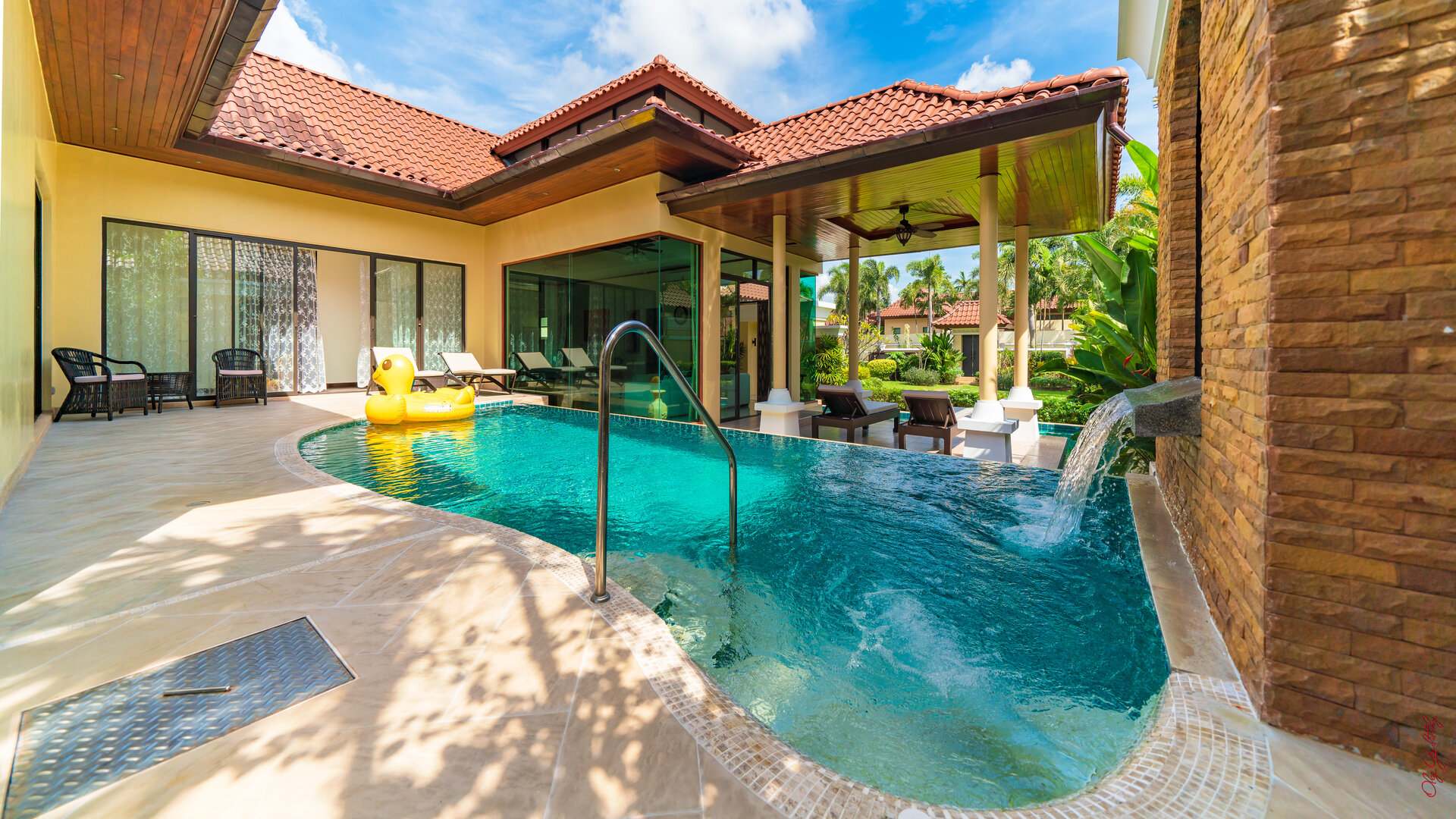 Аренда — роскошная вилла с 3+1 спальнями рядом с пляжем БангТао (ID 288)