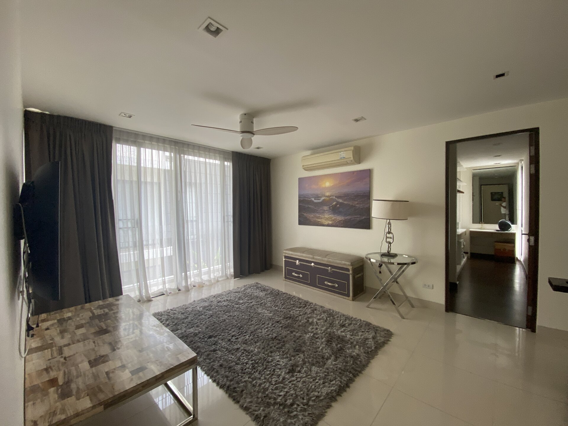 4 bedroom townhouse with swimming pool in Laguna Park (ID 49)