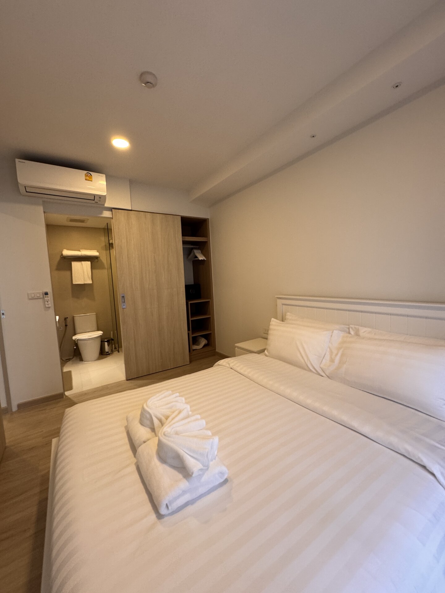 在拉古娜海天公园出售的一间卧房公寓 (ID 495)