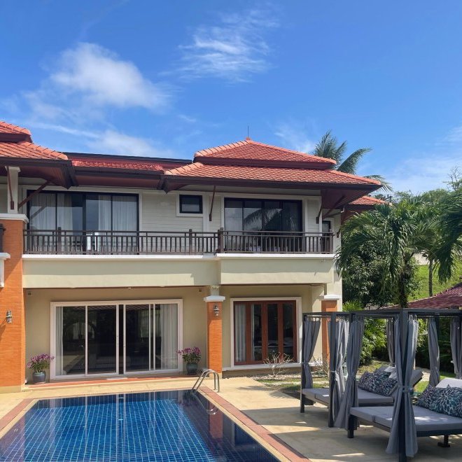 วิลล่าปรับปรุงใหม่ในลากูน่า (ID 623)