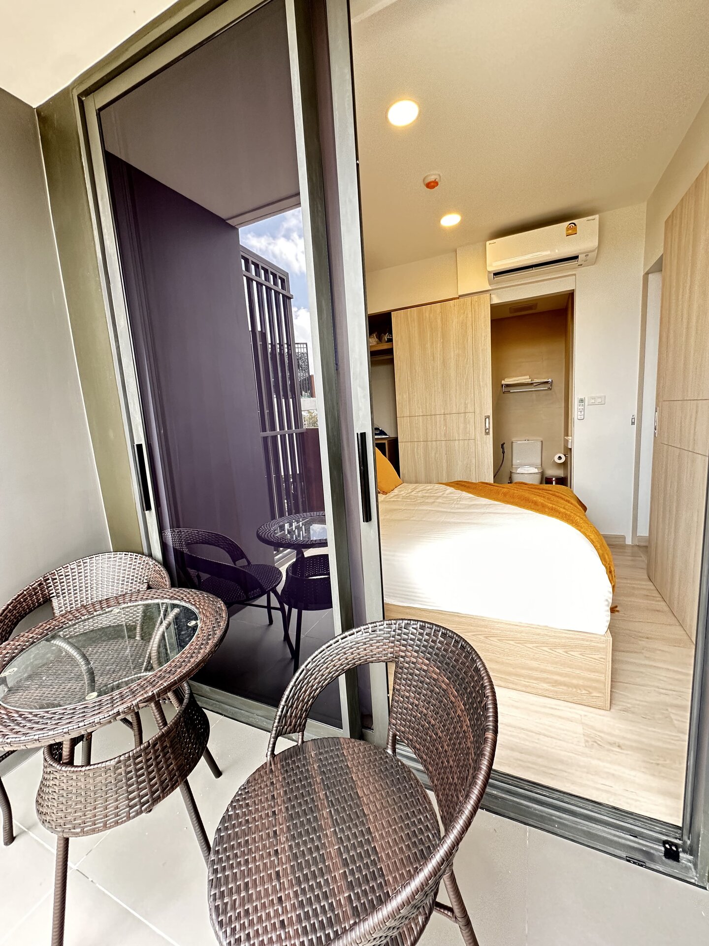 1 спальная квартира в SkyPark (ID 123)