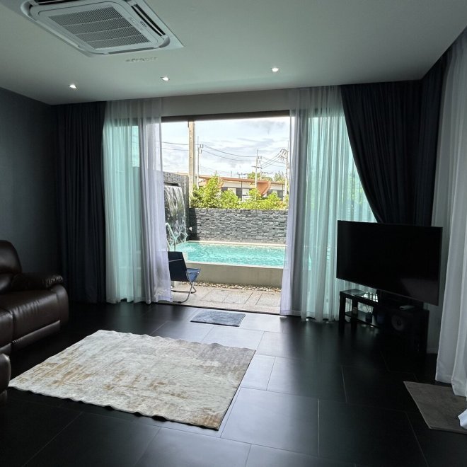 2 спальная вилла с бассейном в Чалонге (ID 1)