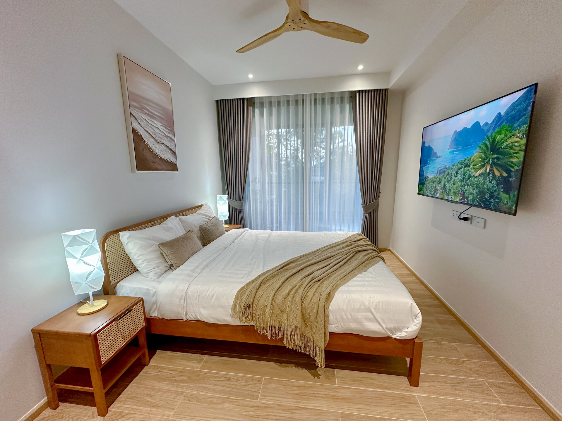 ลากูน่าบีชไซด์ (ID 553)