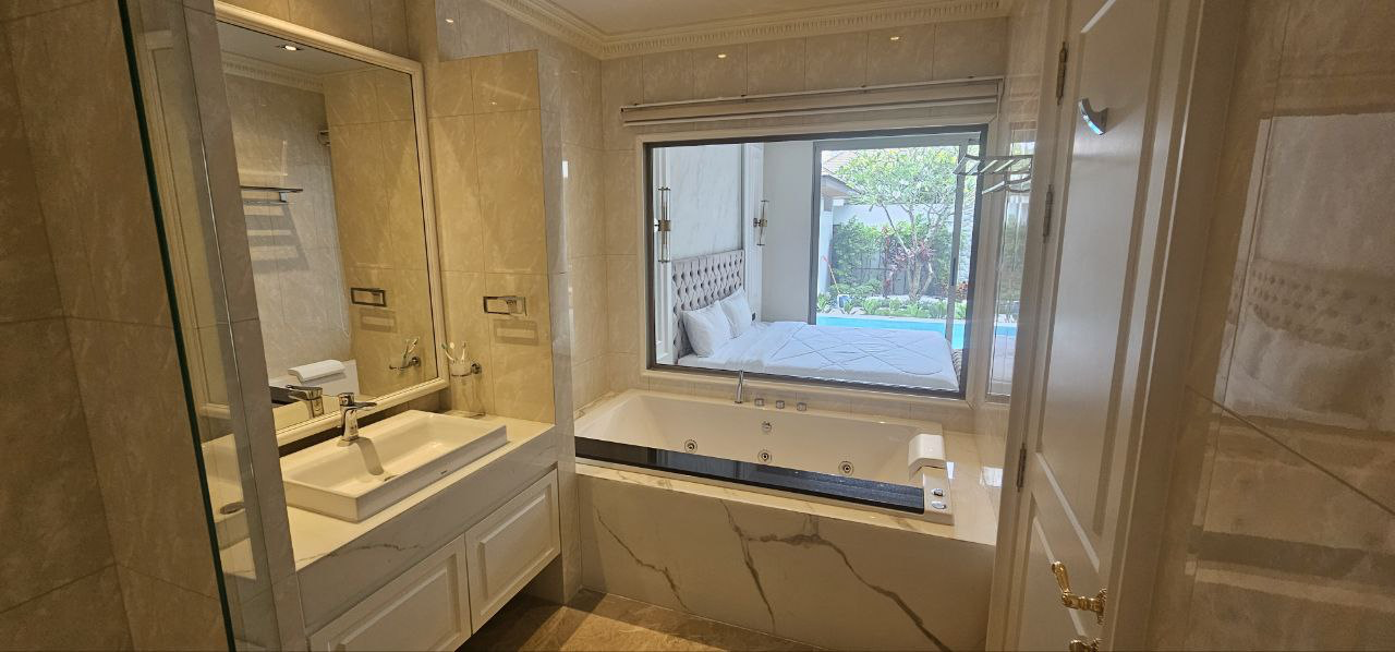 Продажа 3-спальной виллы в Gold Chariot Pool Villa (ID 385)