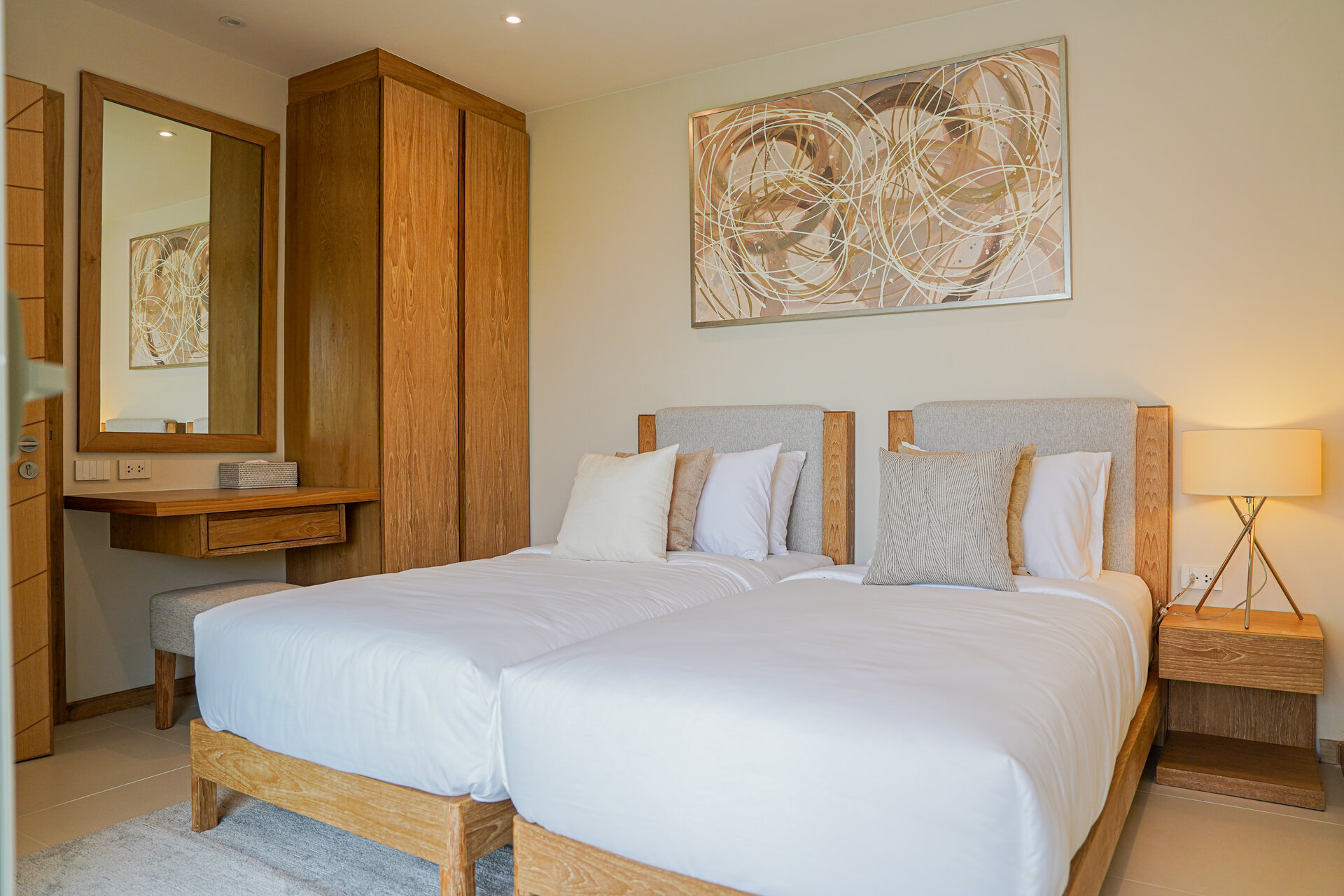 ตรีชาดาอาซัวร์ (ID 688)