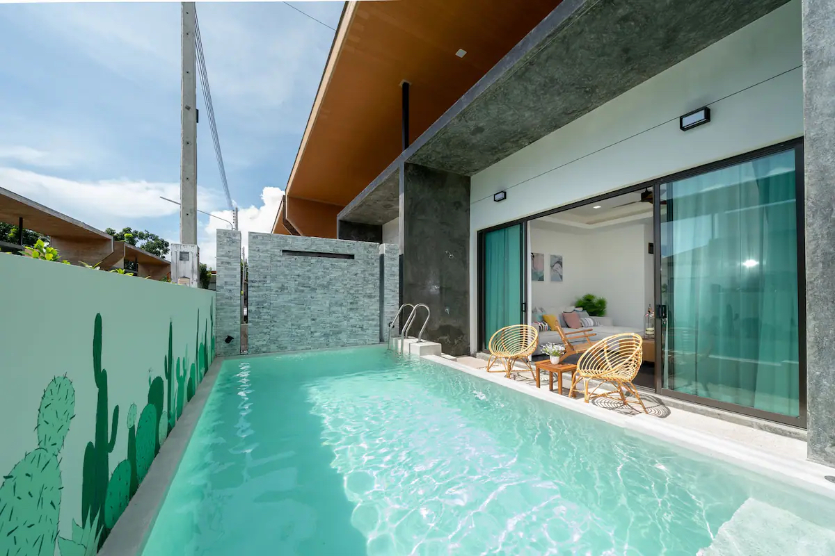 The 8 pool villa (ID 665)