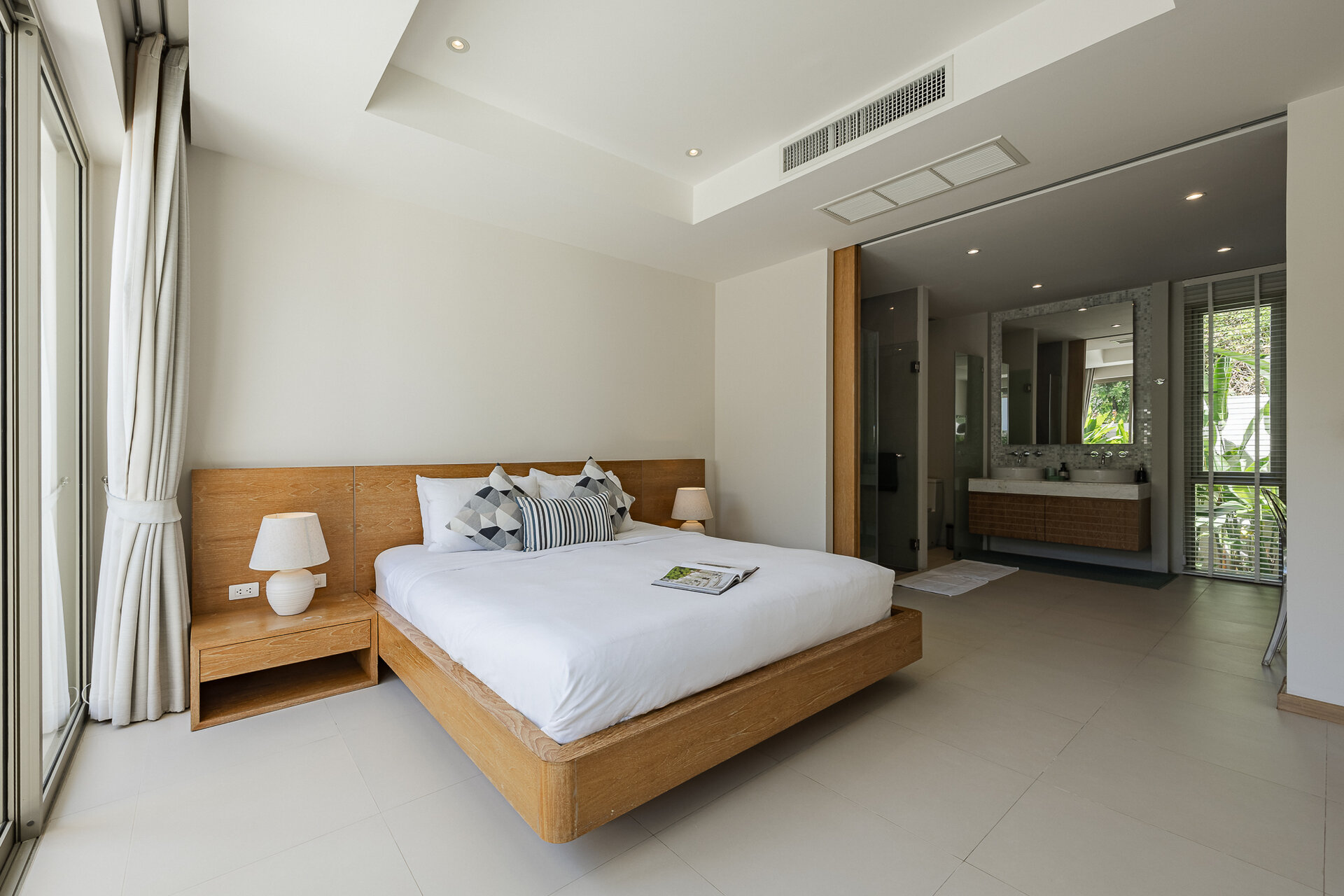 Trichada Tropical (ID 686)