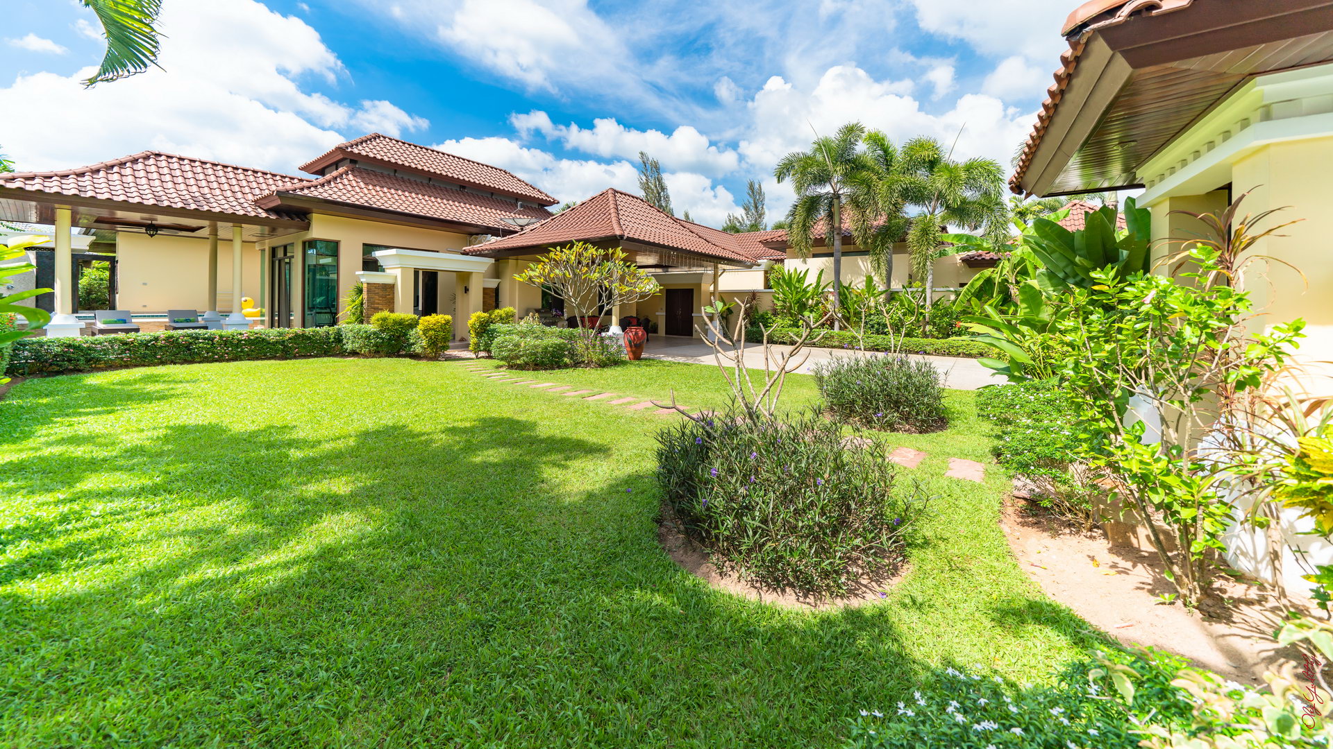 Аренда — роскошная вилла с 3+1 спальнями рядом с пляжем БангТао (ID 288)