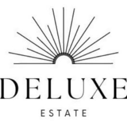 Фото пользователя: Deluxe Estate Deluxe Estate — это ко экспертов по недвижимости и инвестициям на Пхукете, объединяющая глубокие знания тайского права и многолетний опыт сделок с любыми типами объектов — от апартаментов до вилл премиум-класса. Мы сопровождаем клиентов на каждом этапе пути к их дому у моря, создавая комфорт, безопасность и уверенность в каждой детали. Что мы делаем: • Индивидуальная консультация и подбор недвижимости под цели клиента. • Онлайн и офлайн показы объектов. • Бронирование и резервирование лучших вариантов. • Юридическая проверка (Due Diligence) и согласование условий сделки. • Подписание договора и контроль всех формальностей. • Авторский надзор за строительством и приёмка готового объекта. • Регистрация права собственности. • Управление недвижимостью и сдача в аренду. Почему клиенты выбирают нас: Мы работаем по прямым ценам застройщиков и собственников — без скрытых комиссий. При этом остаёмся на стороне покупателя: проверяем документы, защищаем ваши интересы и добиваемся максимально выгодных условий рассрочки и покупки. Deluxe Estate — это не просто агентство. Это ваш личный консультант, помощник и представитель в мире недвижимости Таиланда.