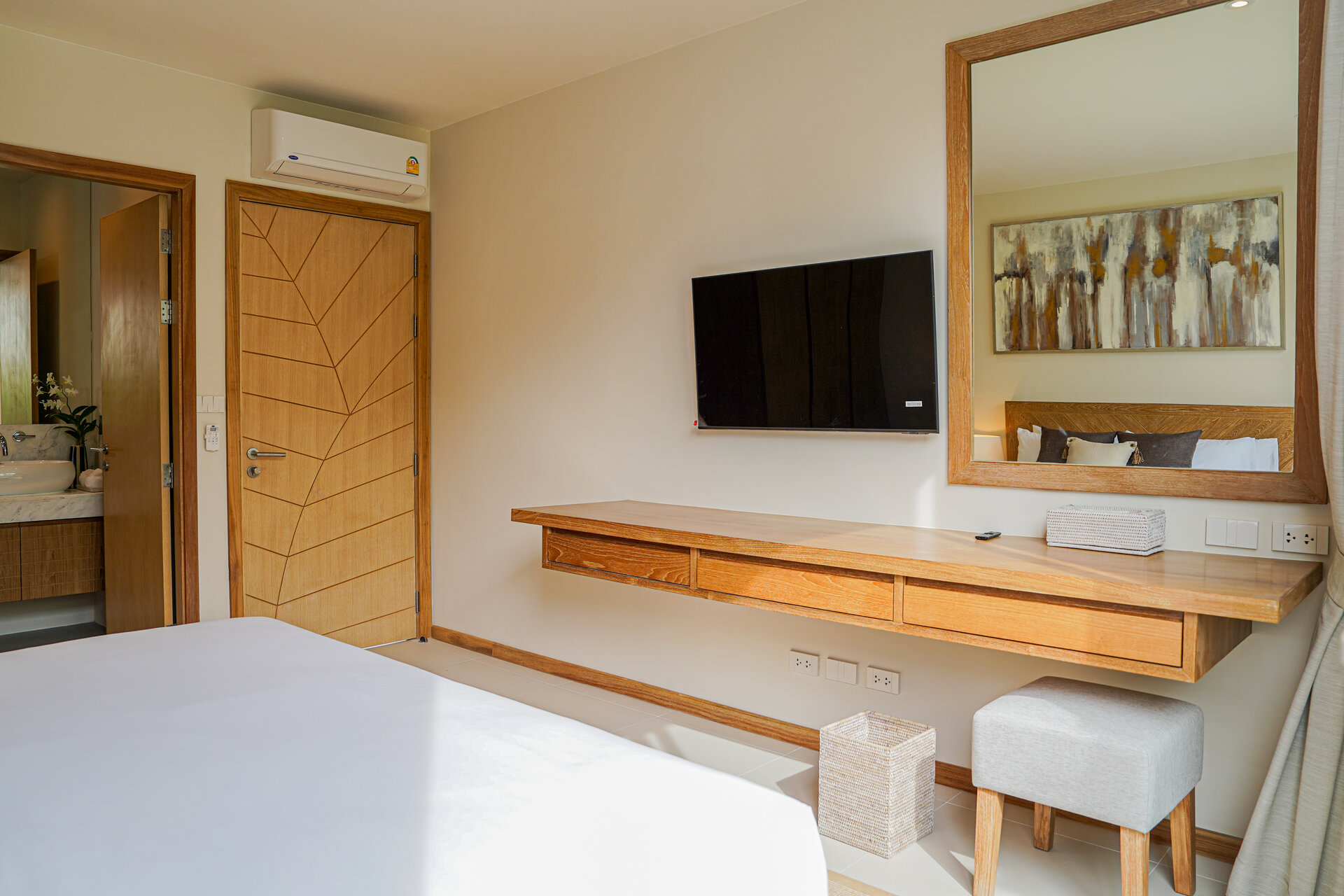 ตรีชาดาอาซัวร์ (ID 688)