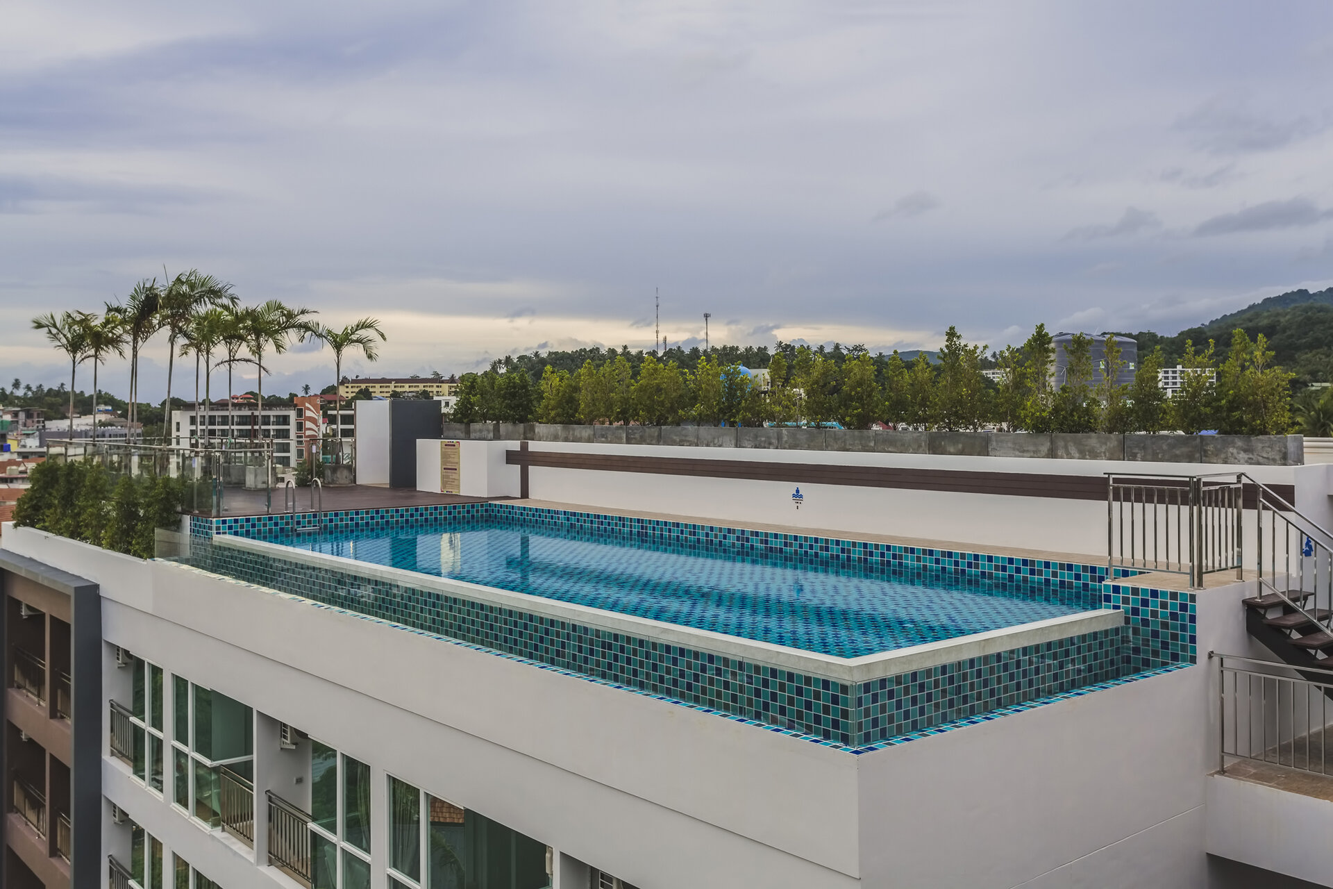 Аренда студии в Ozone Condominium, Ката (ID 238)