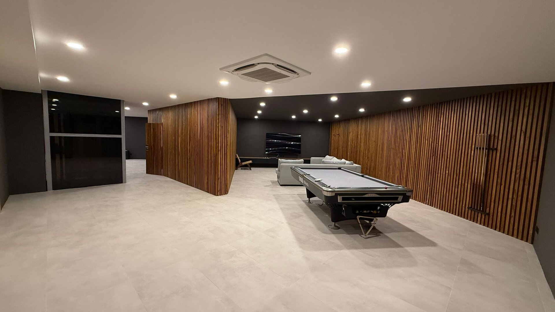 เลคฟร้อนท์วิลล่าบ้านมานิค-5 ห้องนอน (ID 155)